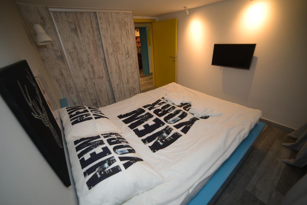 City Place Apartments Belgrado Esterno foto